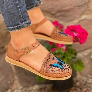 Fanny Artesanias Huaraches Butterfly ThemeBuckle Leather Sandal Brown Sze 7.5🌴✌